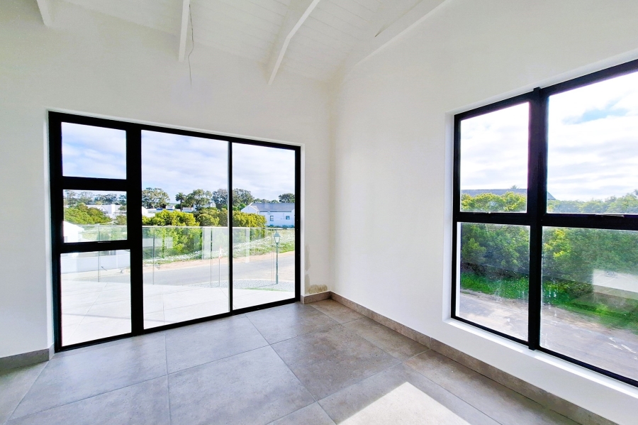 2 Bedroom Property for Sale in Shelley Point Western Cape